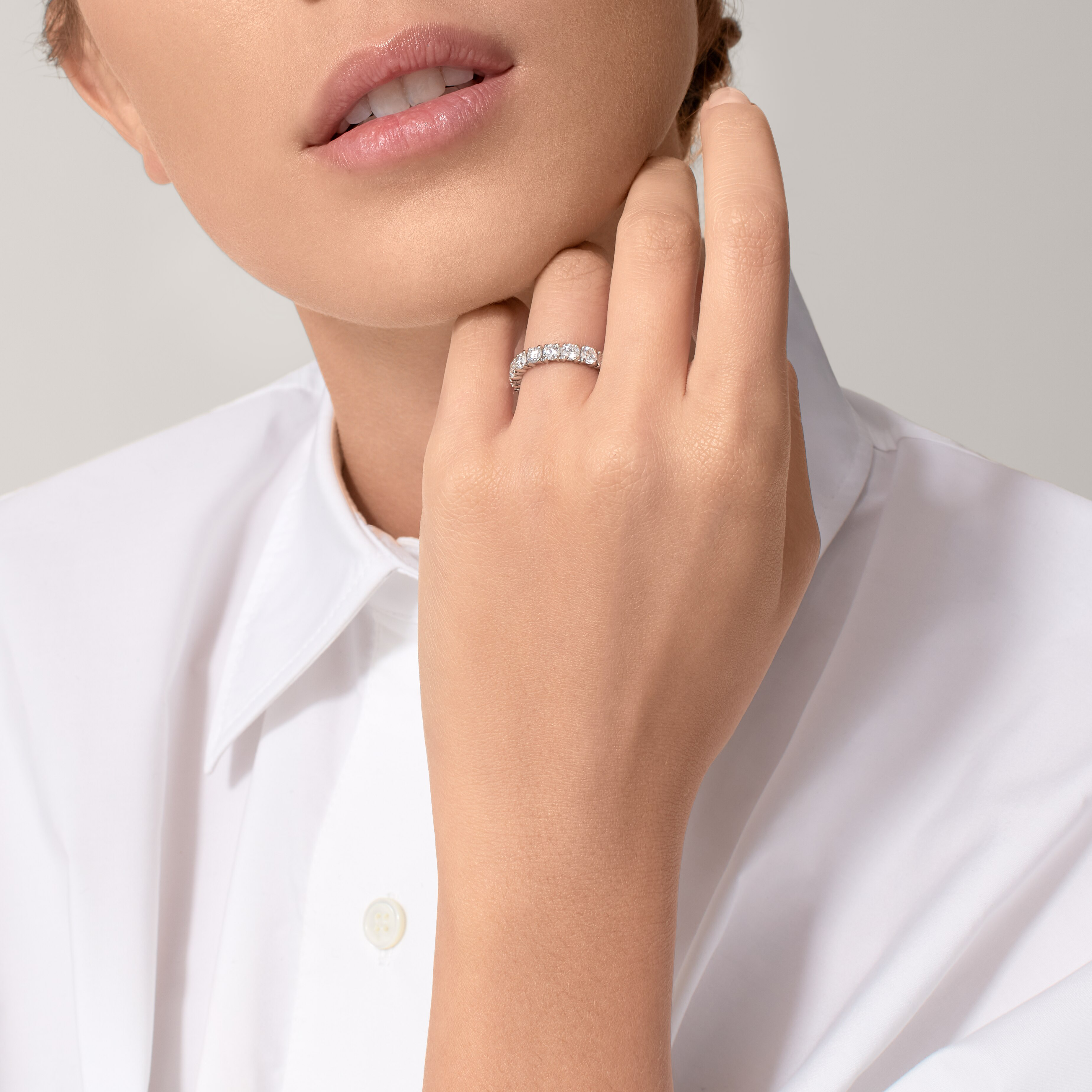 까르띠에 데스티네 웨딩 링, 폭 4.1mm, 파베 세팅 