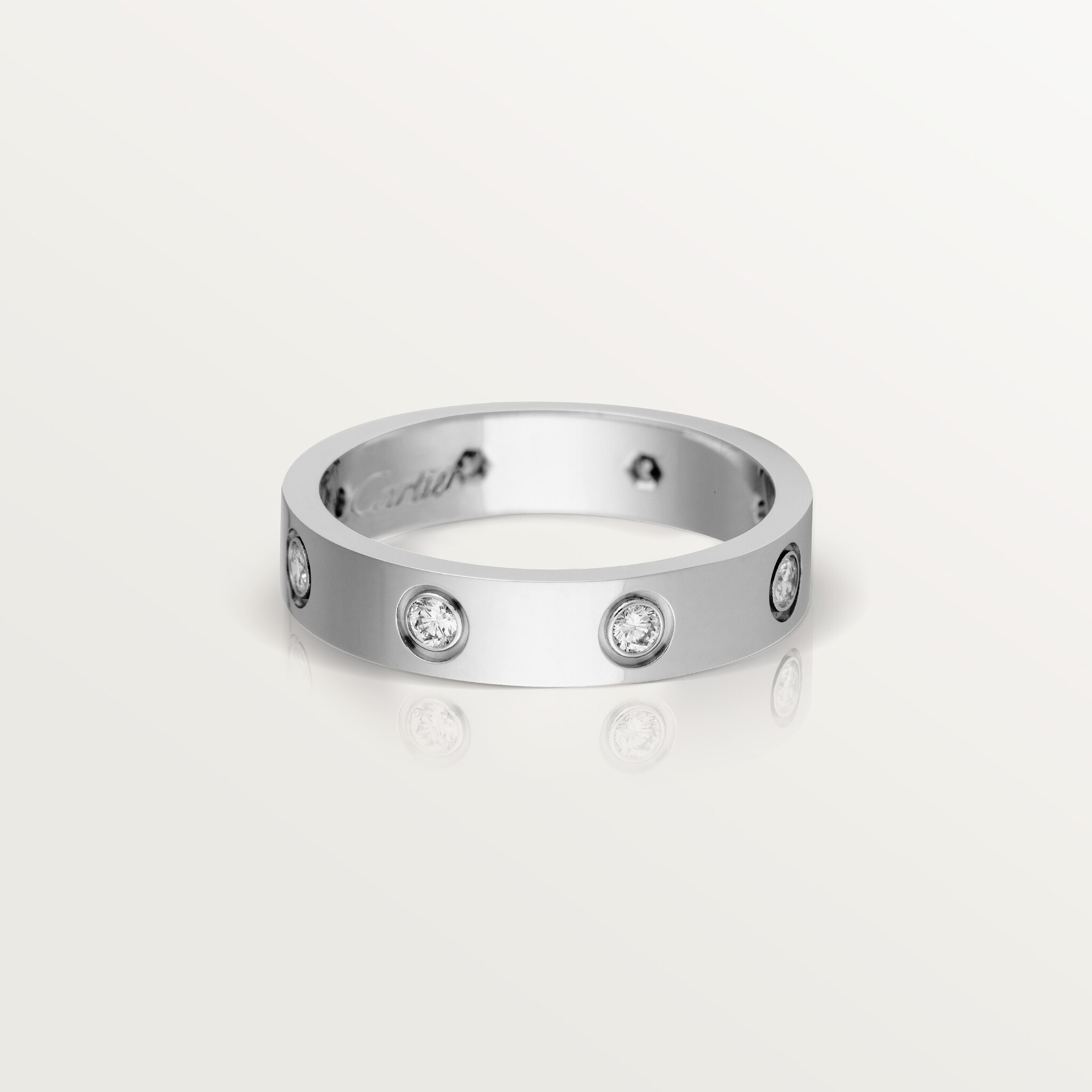 #LOVE# 링, 스몰(small) 모델, 다이아몬드 8개